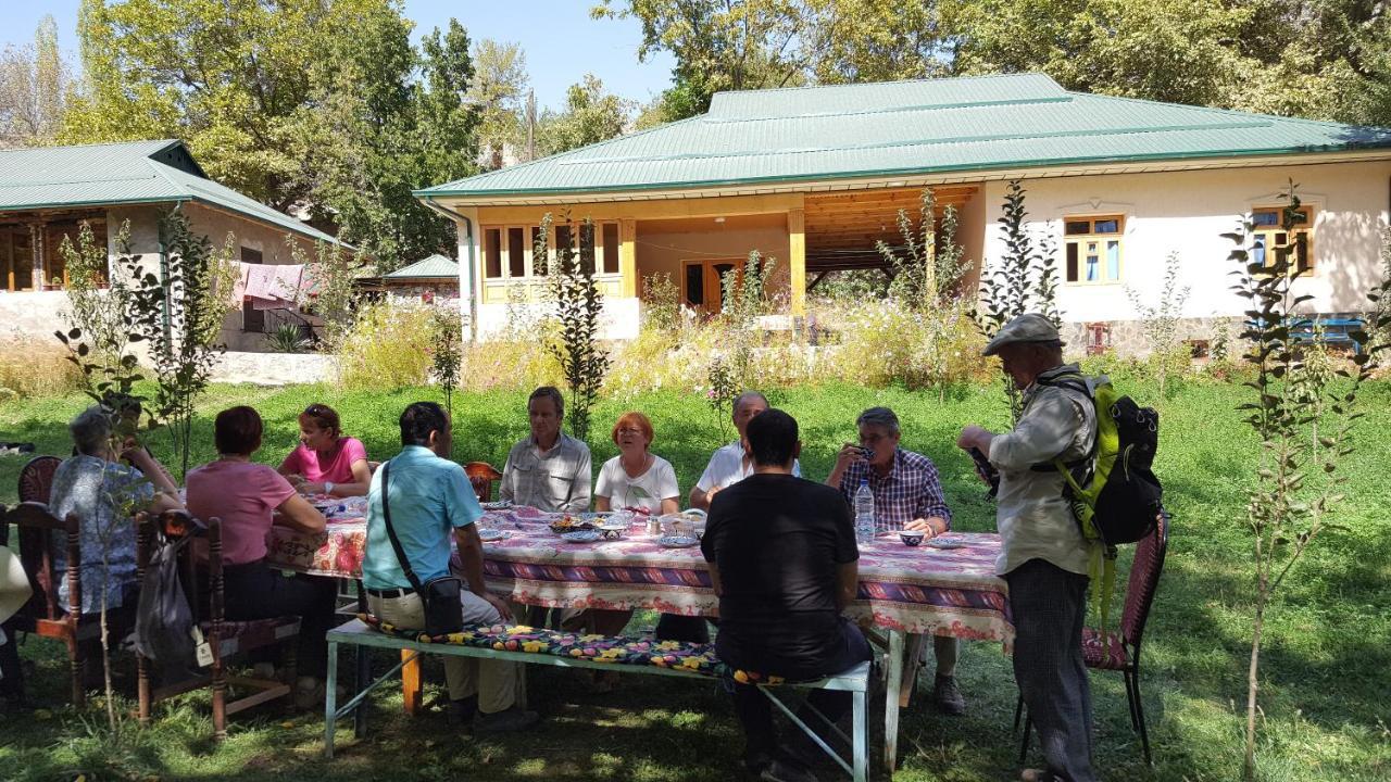 Hayat Guesthouse Nuratau Mountains Yukary-Ukhum Zewnętrze zdjęcie