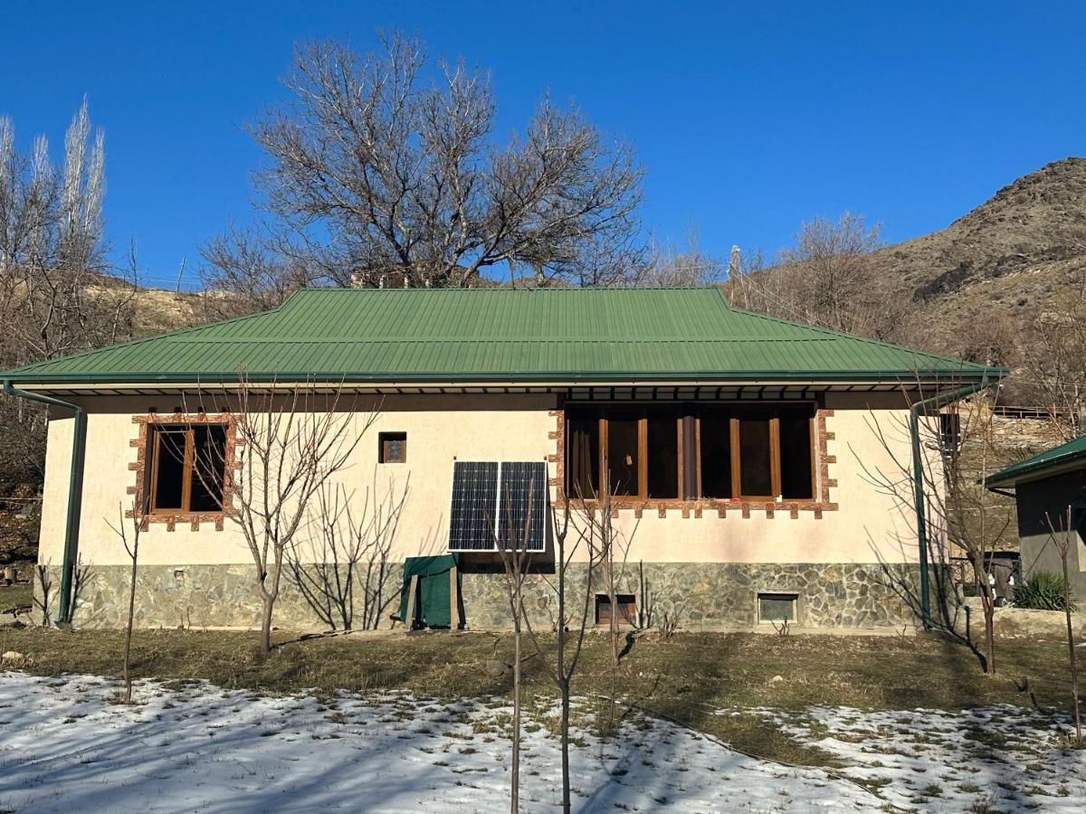 Hayat Guesthouse Nuratau Mountains Yukary-Ukhum Zewnętrze zdjęcie