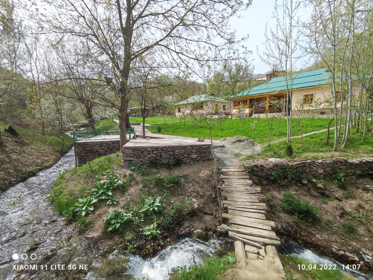 Hayat Guesthouse Nuratau Mountains Yukary-Ukhum Zewnętrze zdjęcie