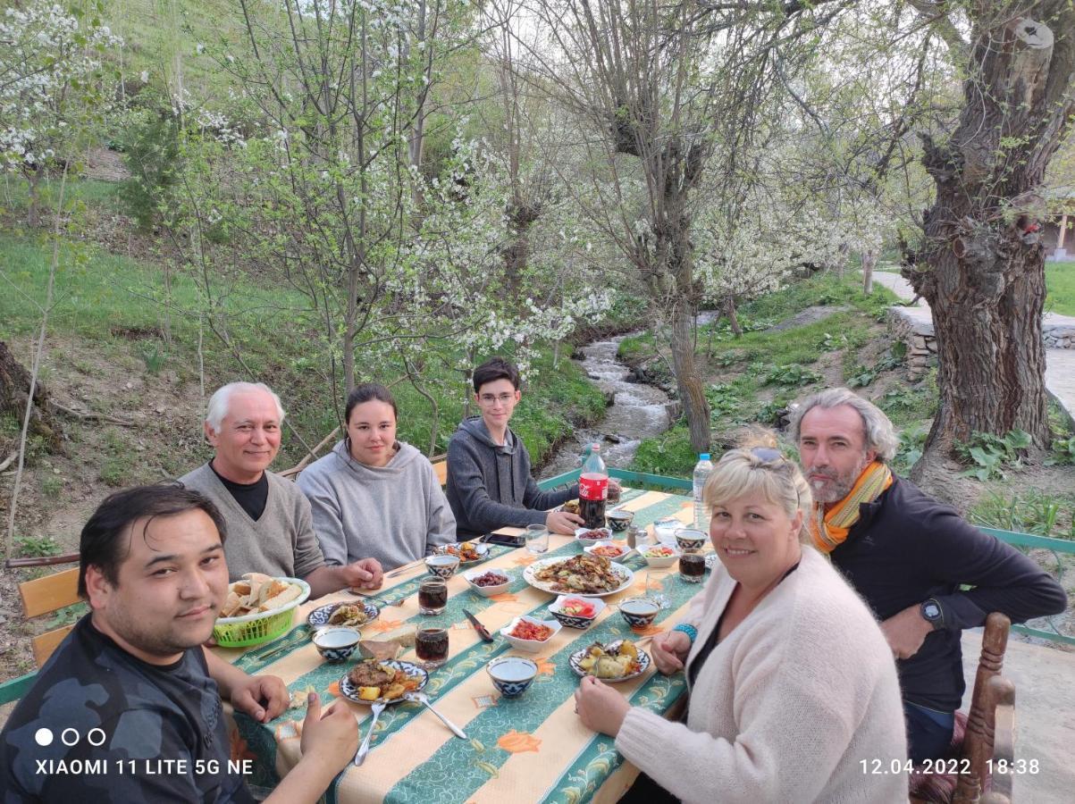 Hayat Guesthouse Nuratau Mountains Yukary-Ukhum Zewnętrze zdjęcie