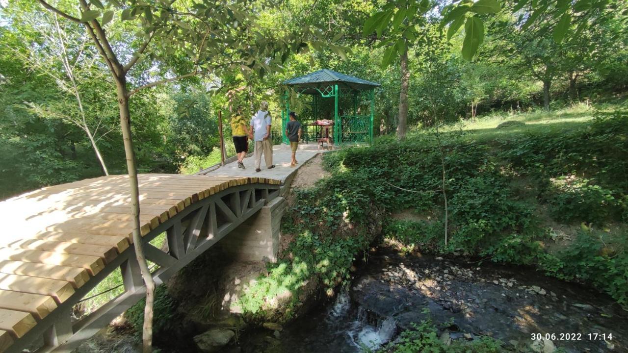Hayat Guesthouse Nuratau Mountains Yukary-Ukhum Zewnętrze zdjęcie
