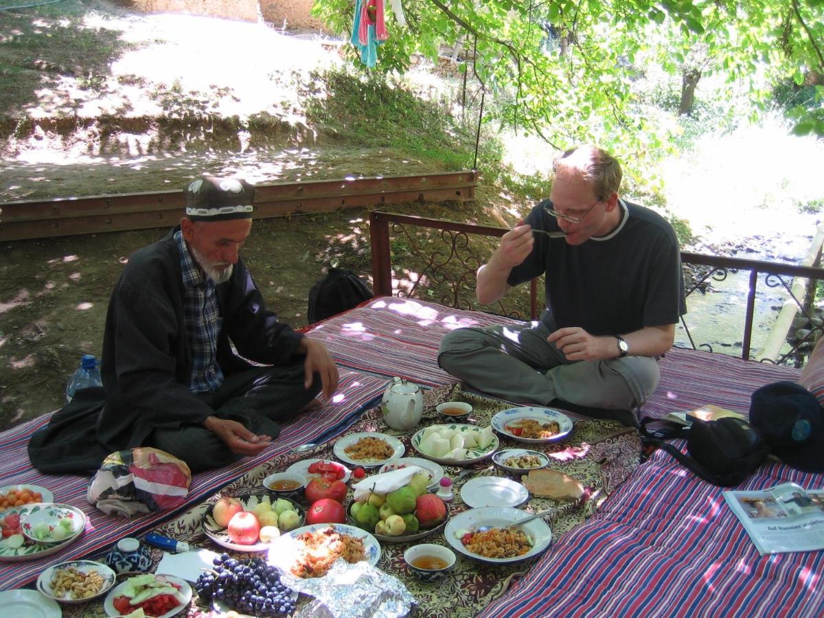 Hayat Guesthouse Nuratau Mountains Yukary-Ukhum Zewnętrze zdjęcie