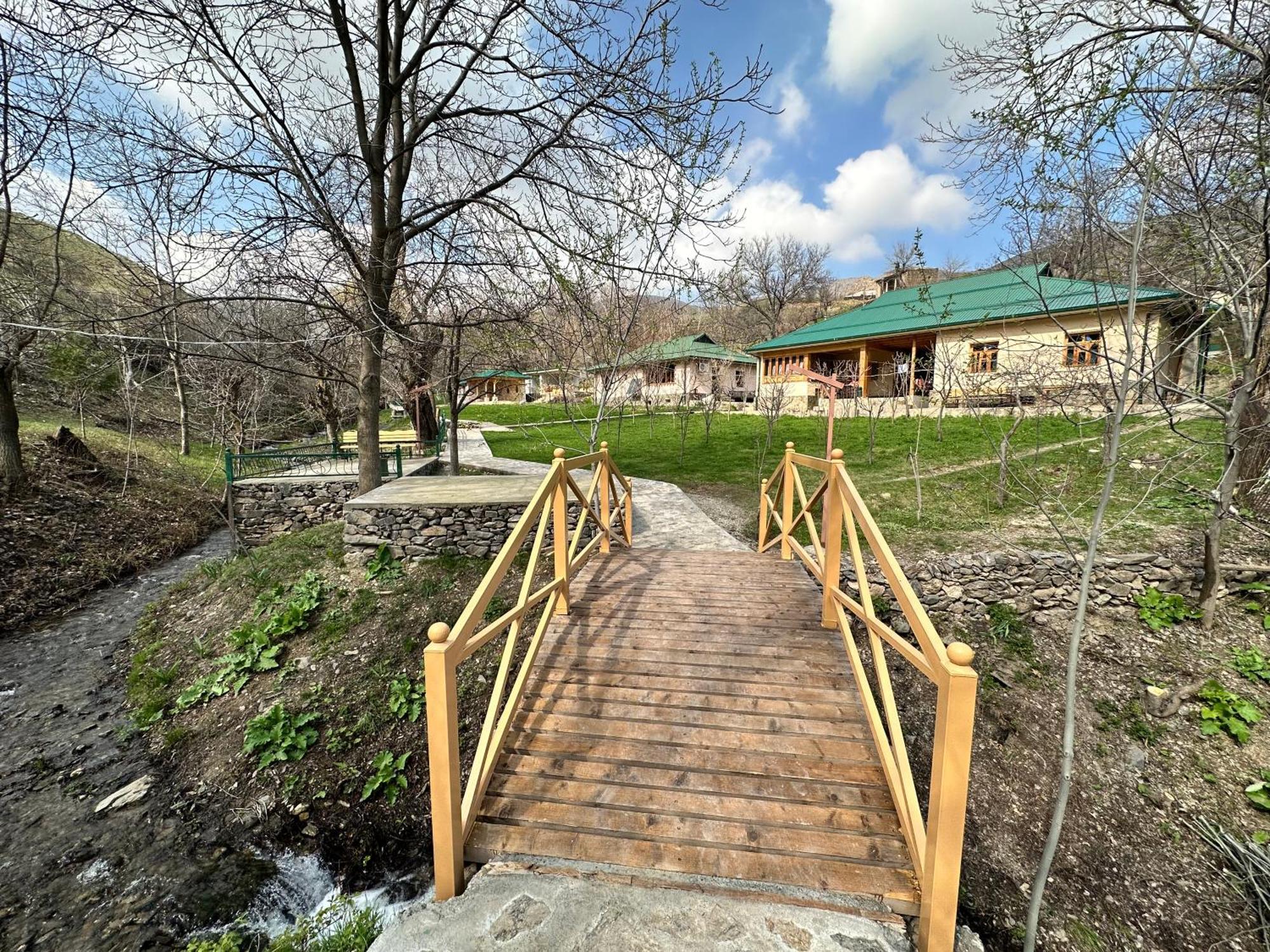 Hayat Guesthouse Nuratau Mountains Yukary-Ukhum Zewnętrze zdjęcie