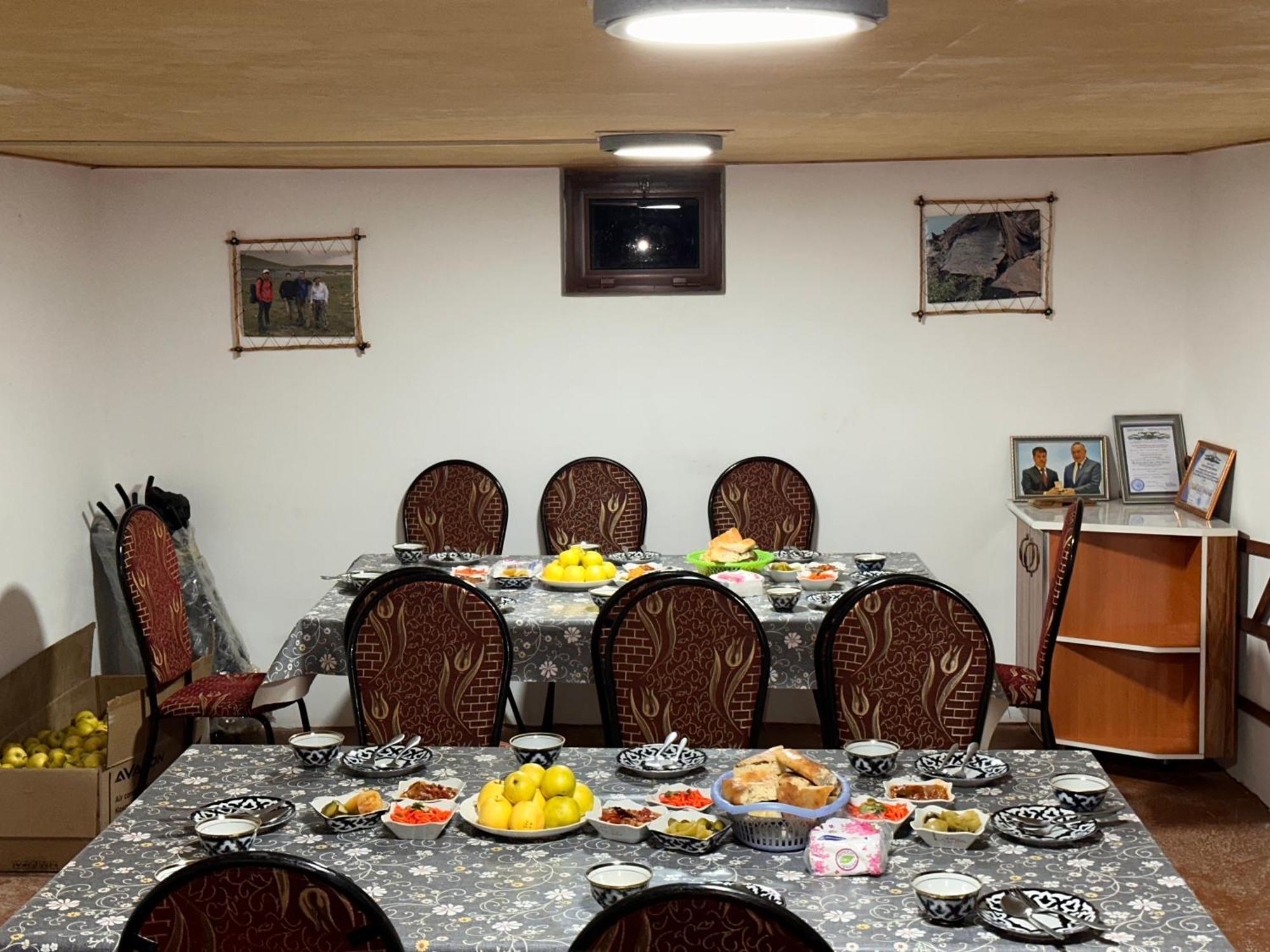 Hayat Guesthouse Nuratau Mountains Yukary-Ukhum Zewnętrze zdjęcie