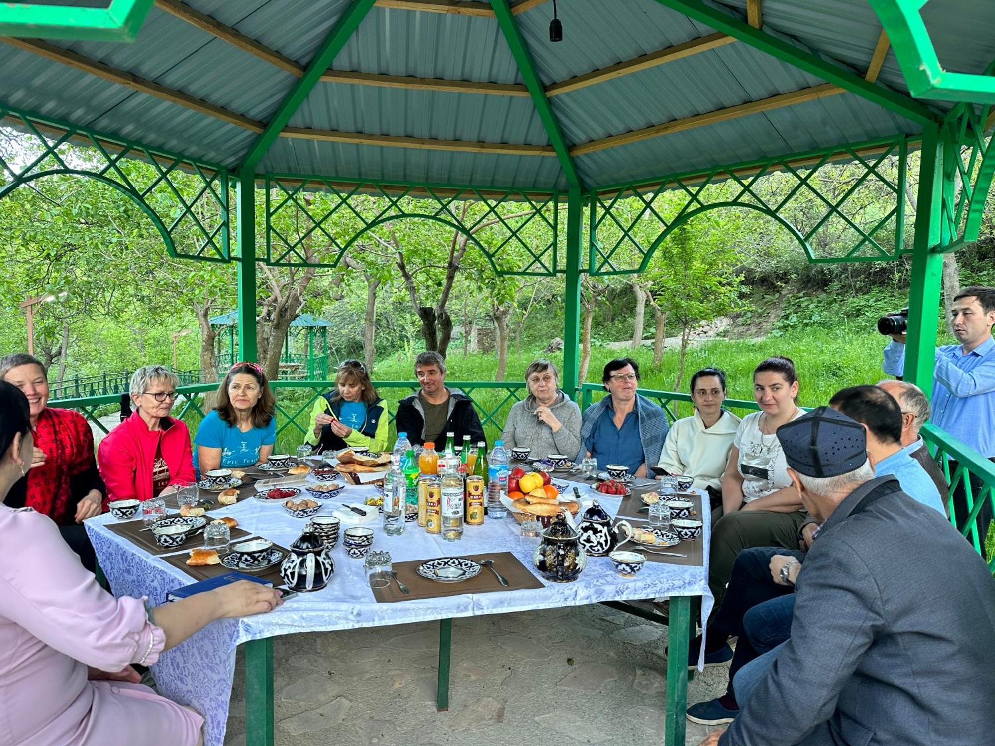 Hayat Guesthouse Nuratau Mountains Yukary-Ukhum Zewnętrze zdjęcie